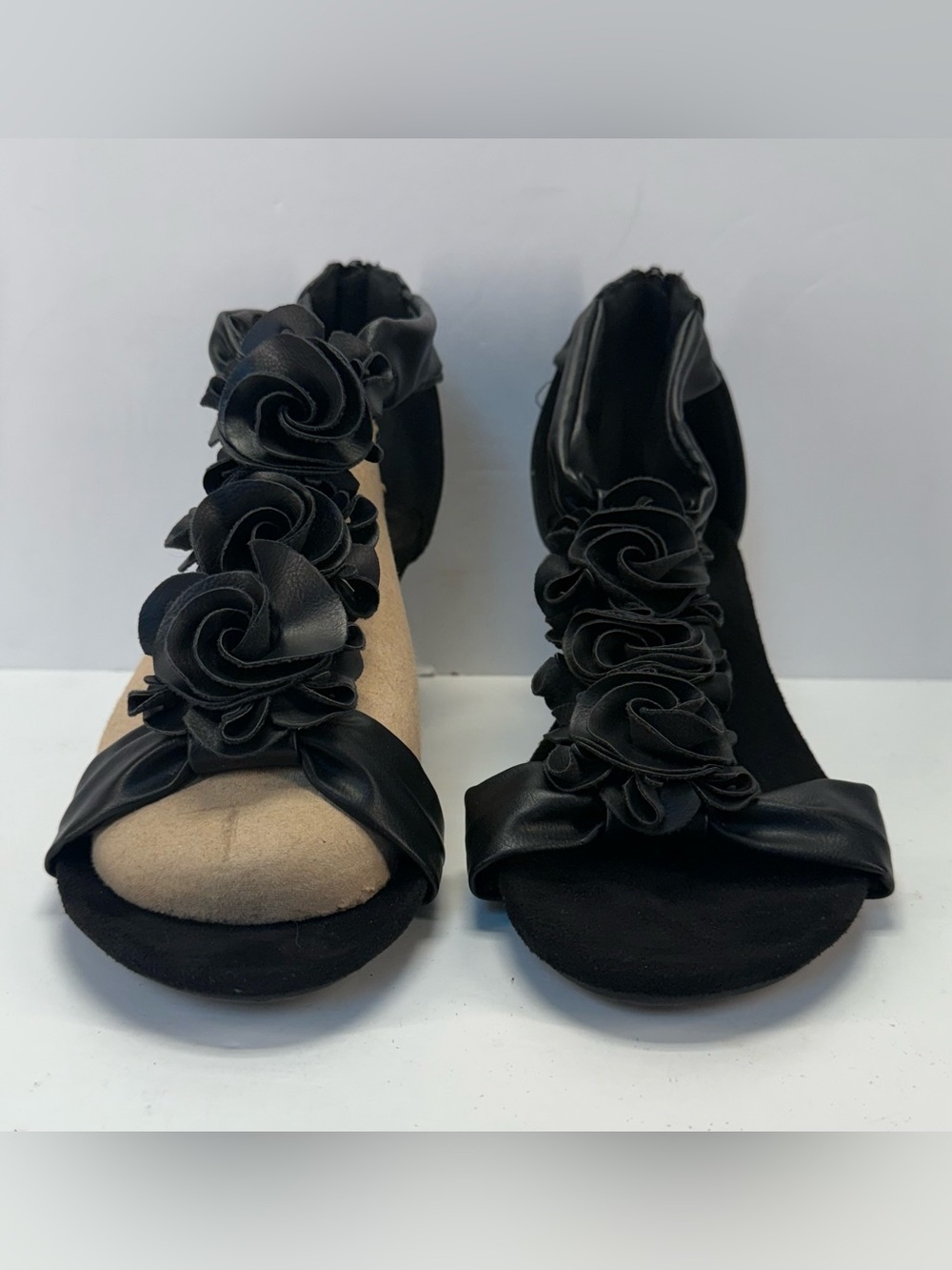 Patrizia Harlequin by spring step Women's Black Floral Wedge Sandals size 9 - Picture 6 of 12